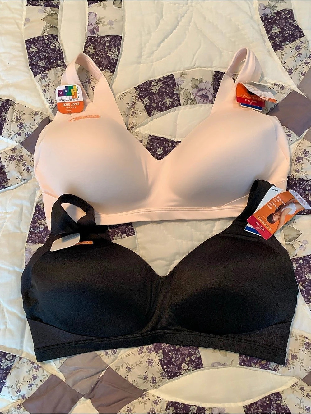 Warner's Seamless Wire Free Bras in Black & Nude NWT